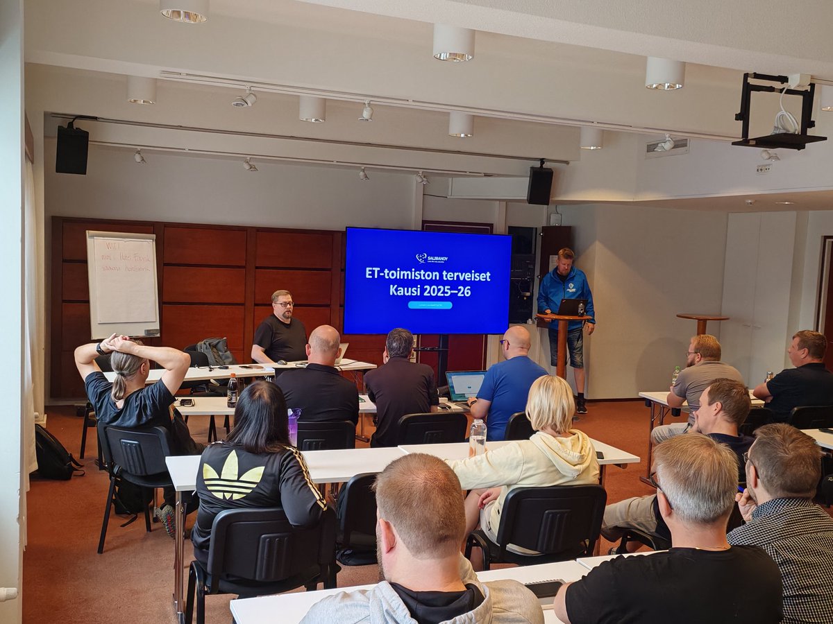 Pääsarjatoimijoiden koulutussyksy jatkuu.

Pääsarjojen otteluvalvojat kouluttautuvat kaksipäiväisessä tapahtumassa <a href="/Eerikkila/">Eerikkilä Sports Ins</a> / Forssassa.

Sunnuntain avauksena erotuomaripäällikön puheenvuoro.

#salibandy #floorball #erotuomarit