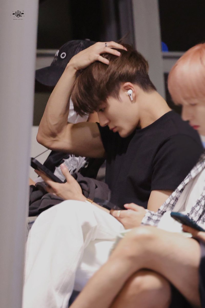 thebigstdik's tweet image. call? top or bot ga masalah