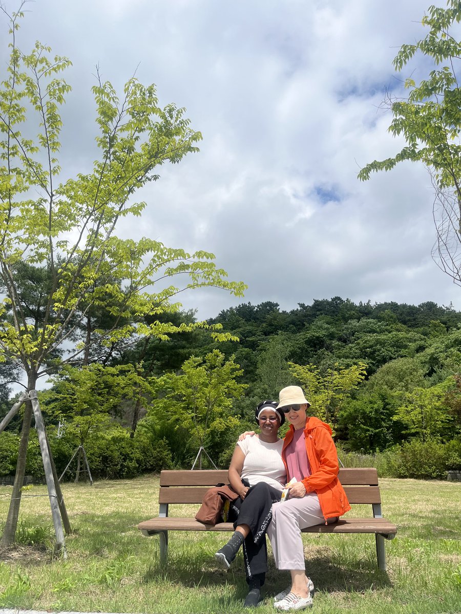umutetsir's tweet photo. She is such a sweet mother. A PK who has mothered PKs. Her Piano skills are extraordinary! Long live  mama. https://t.co/aq1hhJ5QAm