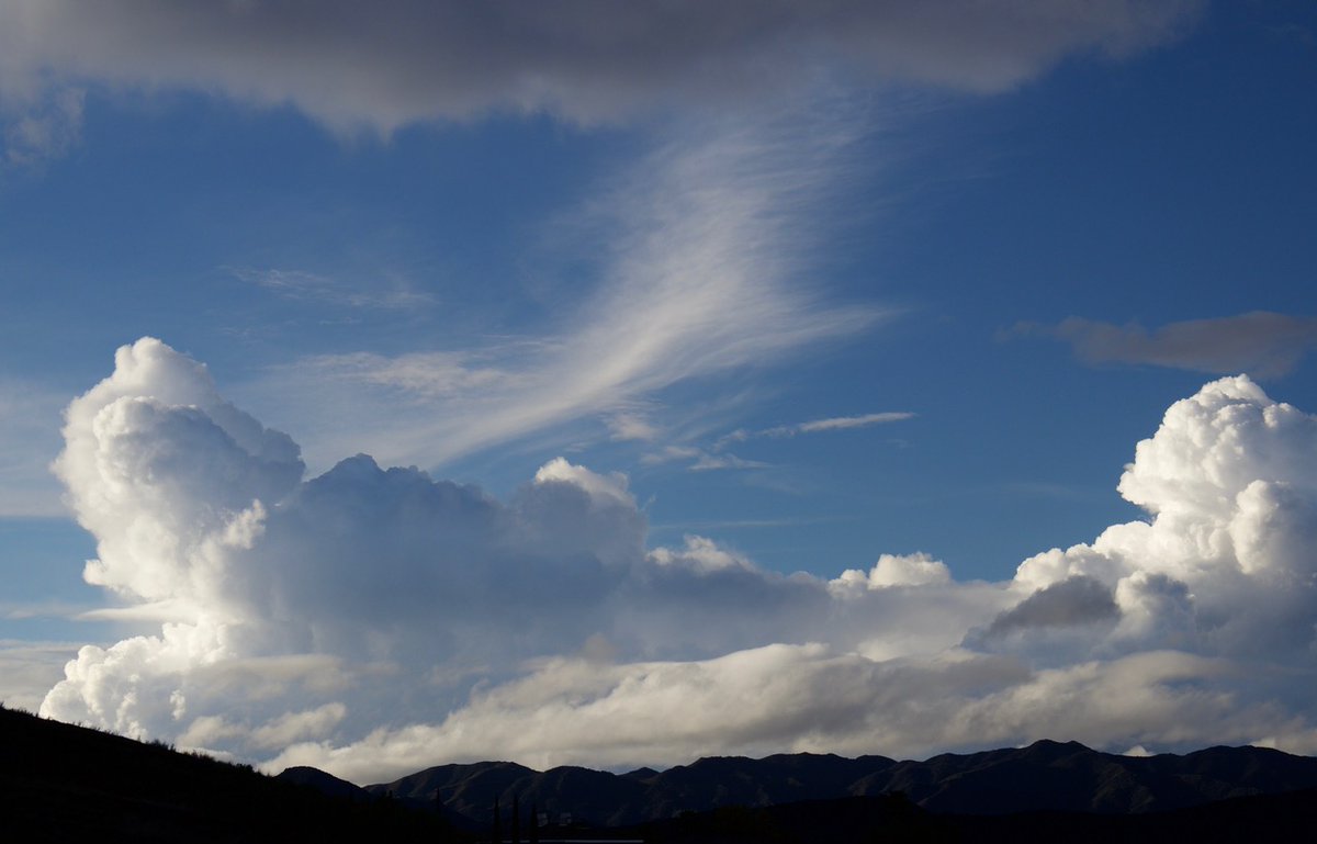 Chester L. Richards

STORM'S A BREWIN'

#photographyeveryday #photographyart #landscapelovers #landscapephotography

Photo copyright © 2024 Chester L. Richards – All rights reserved