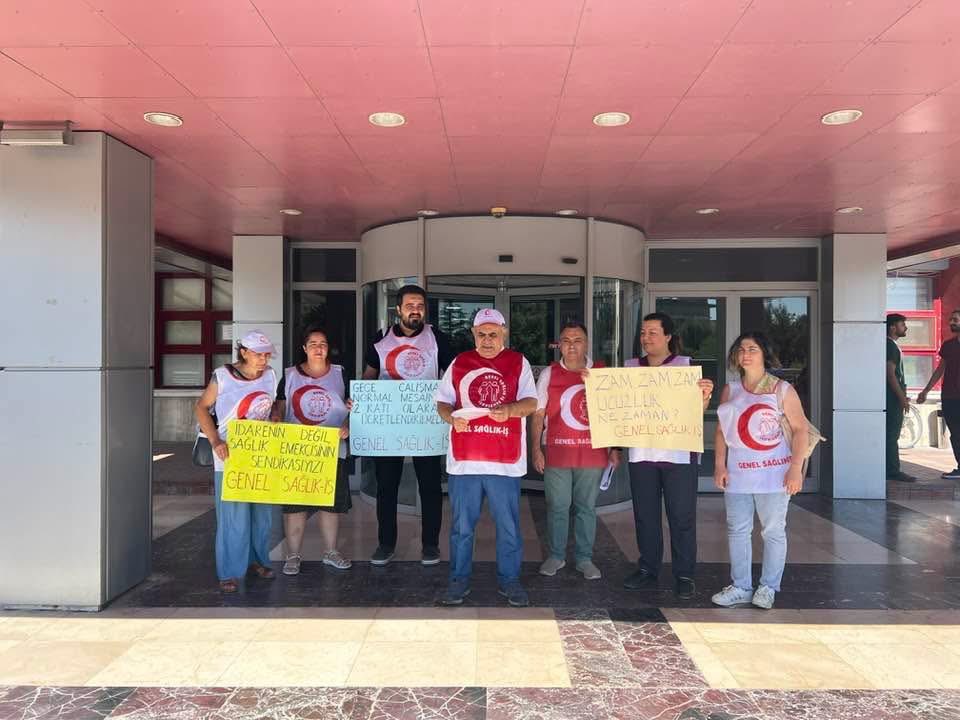 ercankosmanoglu's tweet photo. #geceçalışmaksağlığazararlıdır Bu konuda binlerce araştırma yapılmıştır. Gece Çalışmanın karşılığı, Gündüz Mesaisinin iki katı olarak ödenmelidir.    @ttborgtr @genelsaglikis @gazianteptabip @istabip @ankaratabipoda @izmirtabip   @saglikbakanligi @Gauntip @cumhuriyetgzt @kamuiskonf