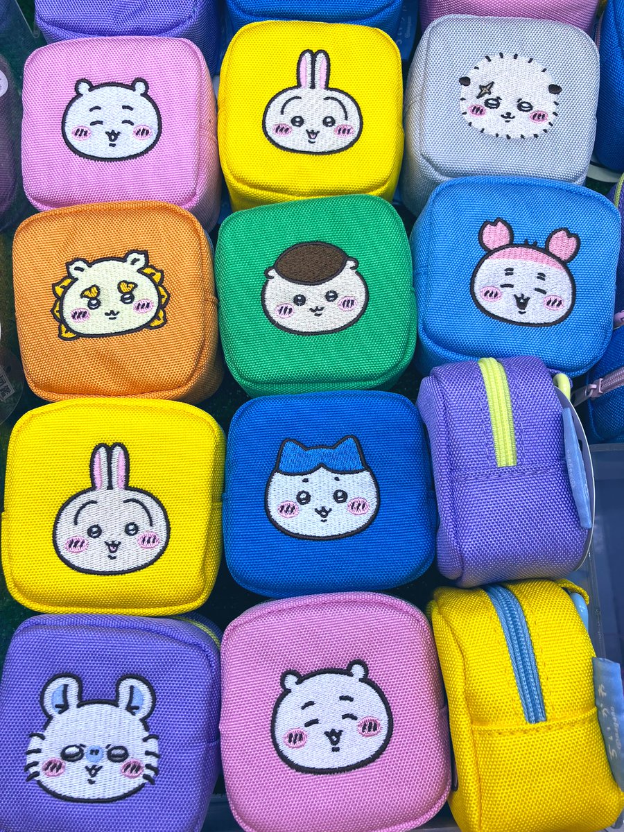 ☆NEW☆

ちいかわ 
カラビナつき刺繍スクエアミニポーチ

カラフルで可愛いすぎー！！
みんなかわいすぎので
迷っちゃうやつ(*´`)🩷

実用性も◎！
原色カラーでよきー！！！

他にもちいかわ
ハピピランド佐久店ございますので
ぜひ遊びにきて下さいませ🍀.*