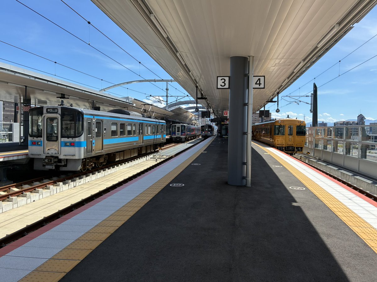 iroku_225's tweet photo. 松山駅 https://t.co/VN6tzettbz