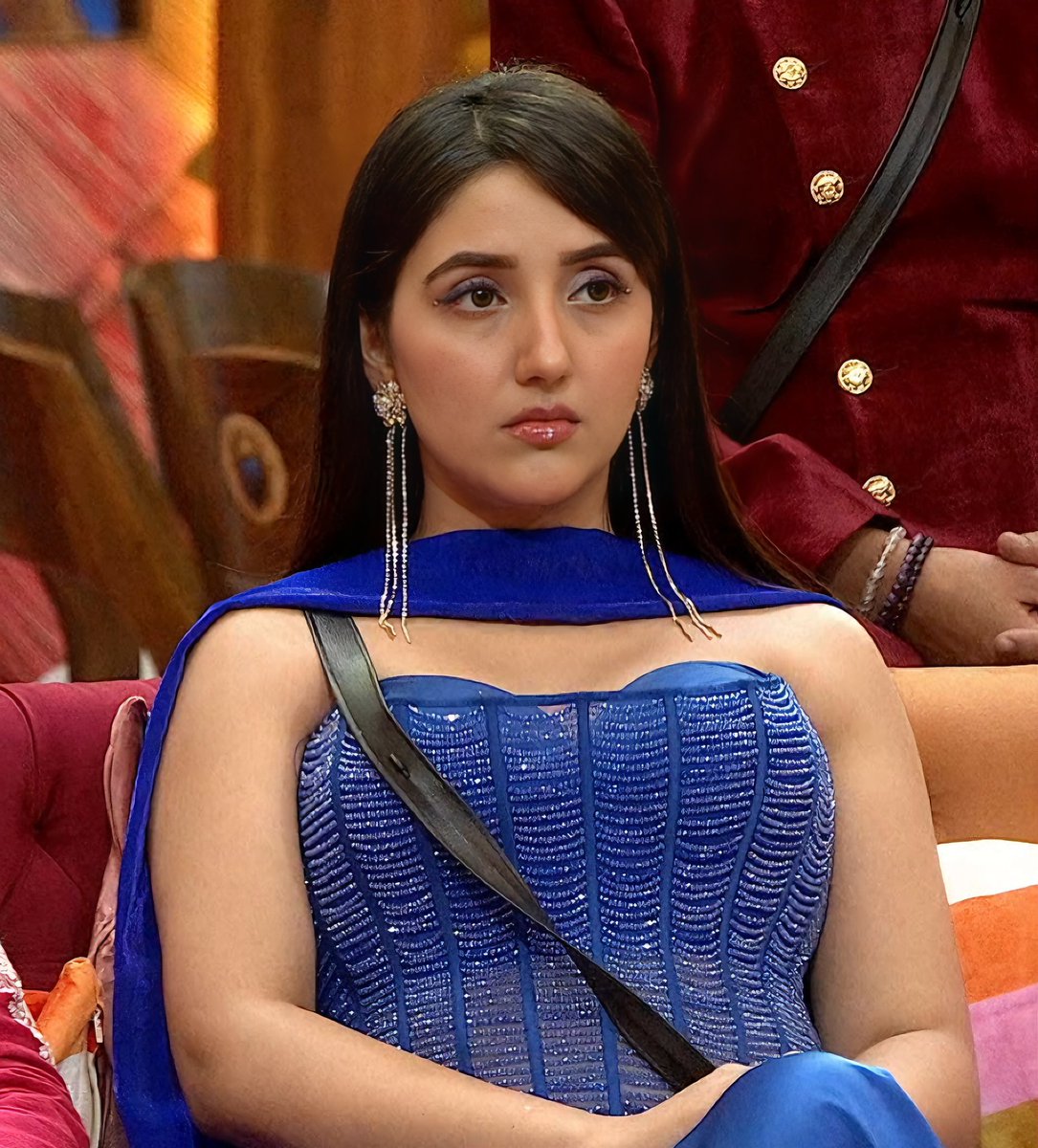 Kabhi smiley, kabhi savage, par hamesha iconic! 😎💙

#BB19KaNoorAshnoor

@colorstv @jiohotstarreality <a href="/biggbosscolors/">Bigg Boss</a> 

#AshnoorKaur #Ashnoorians #AshnoorKaurForTheWin #AshnoorinBB19 #BiggBoss19 #BB19