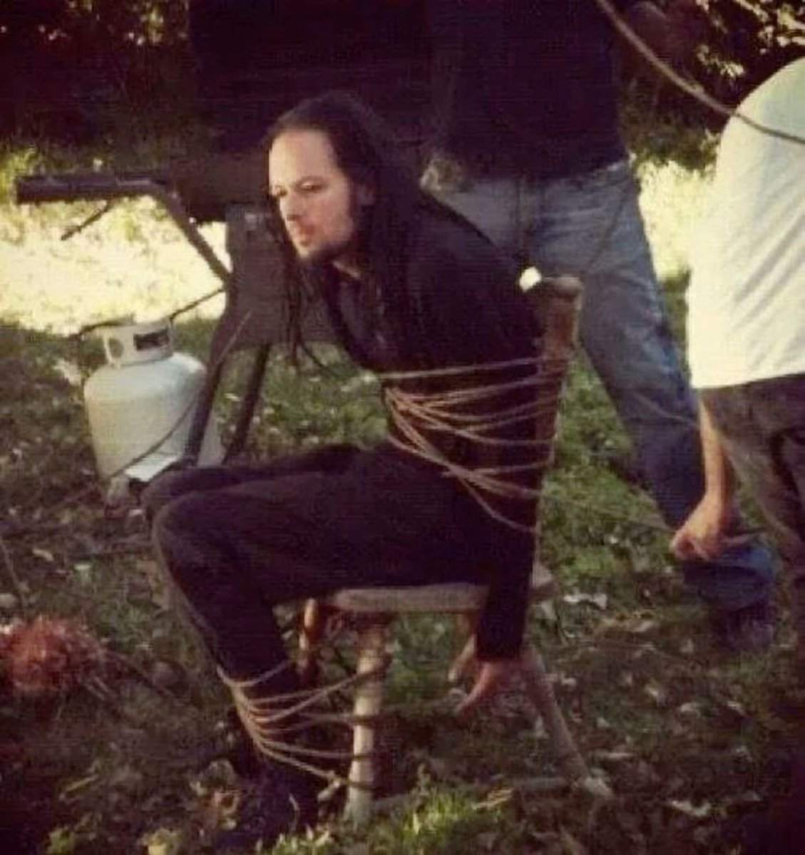 Heh.. who even uses this app?? 🥹