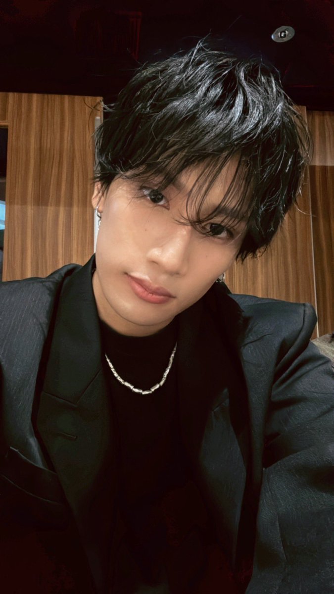 tjbb_'s tweet image. ハッシュタグBATTLE
たくさん盛り上げていただき、本当にありがとうございます😊

今日は髪を下ろしてみました👀
少し雰囲気が変わったと思うのですが、どうでしょうか？

そして…
NEO EXILE SPECIAL LIVE 2025 @ららアリーナ
先行抽選予約が【9/5〜9/10】で始まっています🎟️…