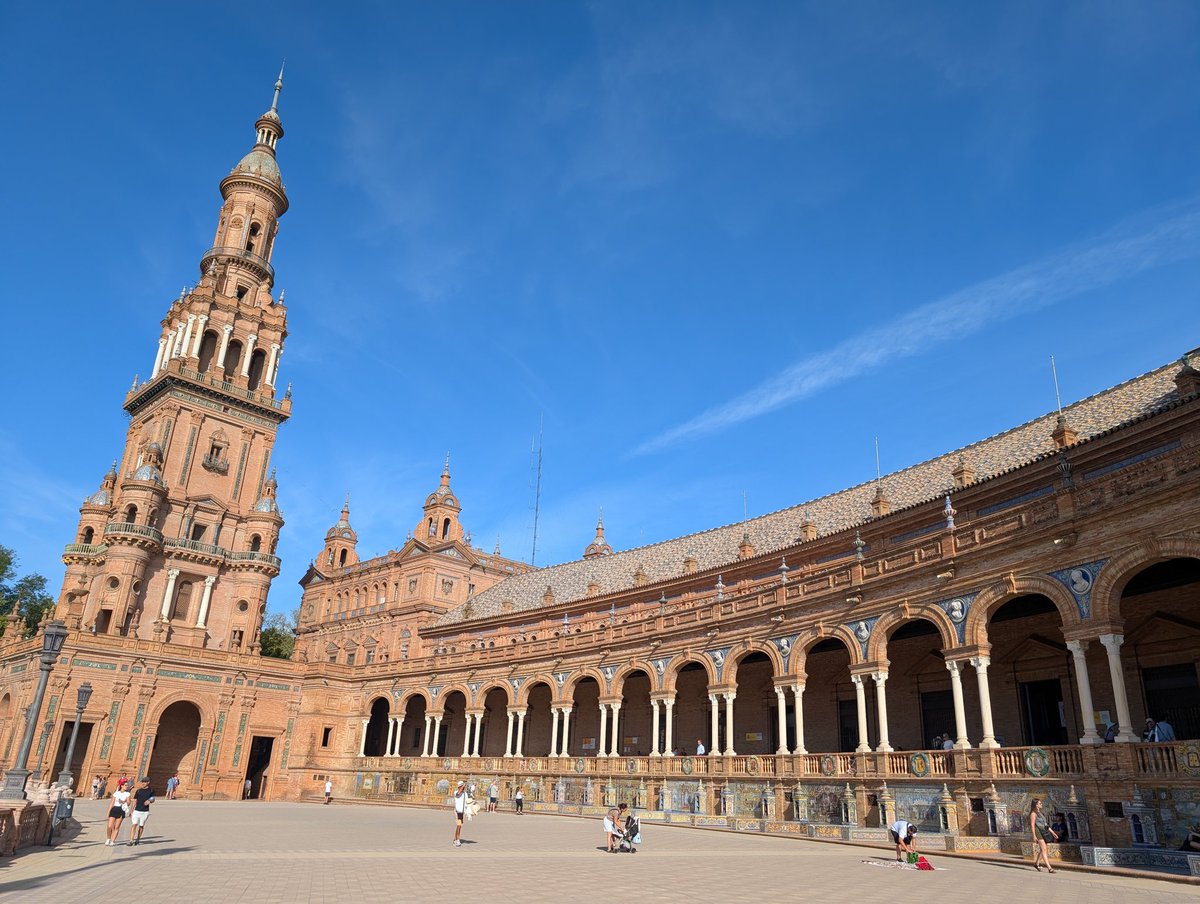 Sevilla, beautiful city.