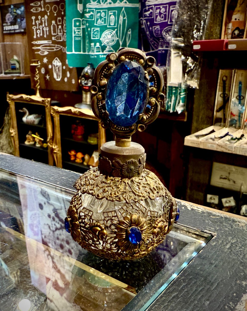 kotaさん専用　可愛い星が降り注ぐ★ウォルト 香水瓶 夜に ダン ラ ニュイ シティ オブ スターズ オードゥ パルファン ｜ルイ・ヴィトン