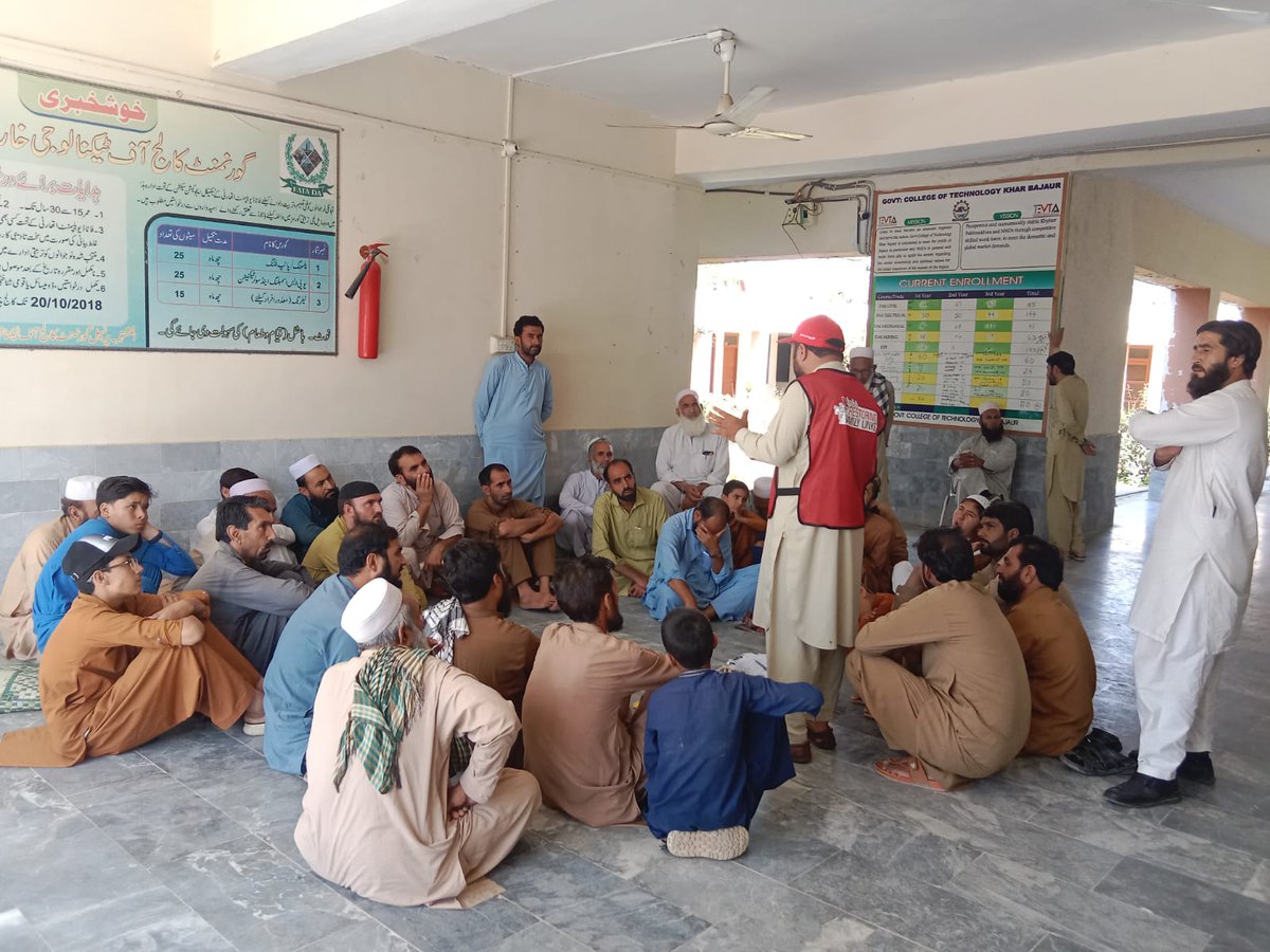 PRC_official's tweet image. The Pakistan Red Crescent Society has organized the Restoring Family Links (RFL) guidance sessions for different communities, engaging 133 individuals, including Internally Displaced Persons (IDPs).

#PRCS #RFL #RestoringFamilyLinks #ServingHumanity