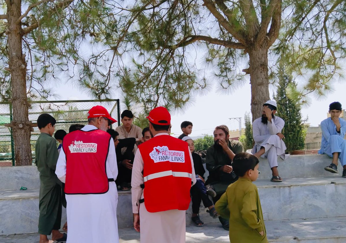 PRC_official's tweet image. The Pakistan Red Crescent Society has organized the Restoring Family Links (RFL) guidance sessions for different communities, engaging 133 individuals, including Internally Displaced Persons (IDPs).

#PRCS #RFL #RestoringFamilyLinks #ServingHumanity