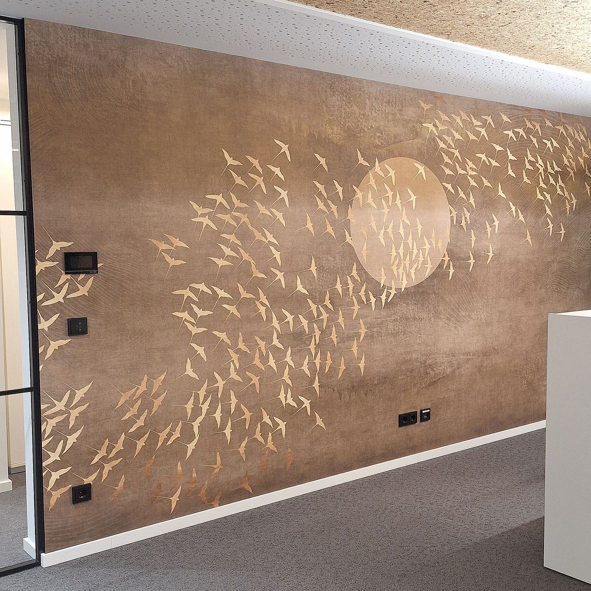 𝗗𝗲𝘀𝗶𝗴𝗻𝘁𝗮𝗽𝗲𝘁𝗲𝗻-𝗔𝘂𝘀𝘀𝘁𝗲𝗹𝗹𝘂𝗻𝗴 𝗻𝗮𝗵𝗲 𝗢𝘀𝗻𝗮𝗯𝗿ü𝗰𝗸.
Sehen und lesen Sie mehr dazu im Beitrag malerische-wohnideen.com/blog/designtap…