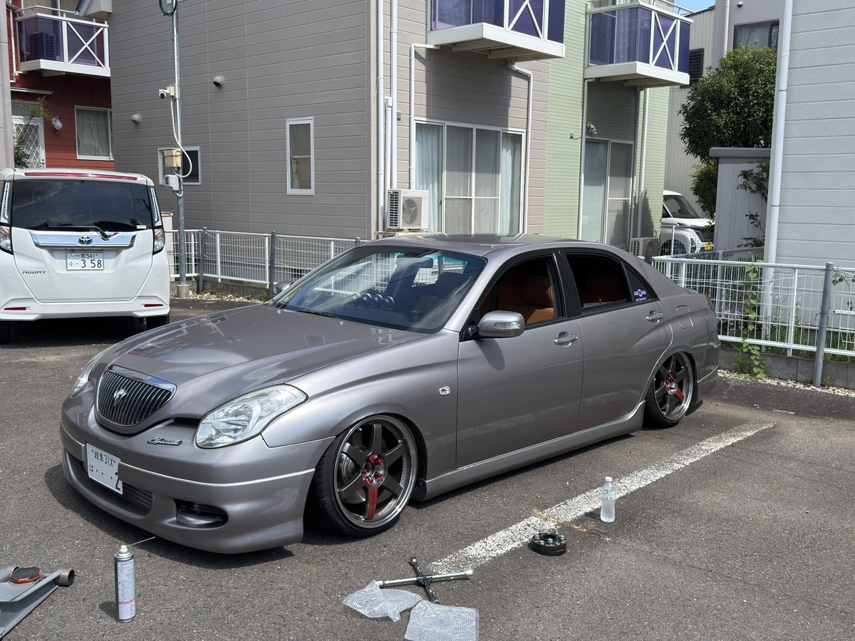 shota_jzx110's tweet photo. 色々やってることは邪道なことかもしれぬがこれは俺の車。w
TE37はFace1が好きだ
#verossa https://t.co/BwNJDlyU6x