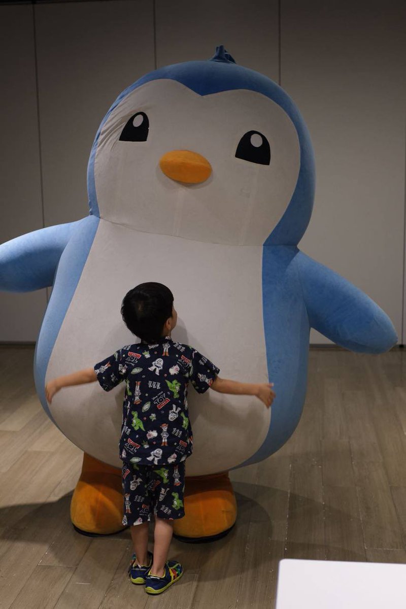 miethemie (@miethemie_) on Twitter photo Pengu Asia Tour kicks off with <a href="/LucaNetz/">Luca Netz π§β³οΈ</a> // <a href="/FoxyPenguinApe/">FoxyPenguin</a> & <a href="/AaronTeng/">Aaron Teng π§β³οΈ</a>
π First stop: Japan π―π΅ γγγ«γ‘γ―π
Letβs waddleee! Pengu Asia Tour kicks off with <a href="/LucaNetz/">Luca Netz π§β³οΈ</a> // <a href="/FoxyPenguinApe/">FoxyPenguin</a> & <a href="/AaronTeng/">Aaron Teng π§β³οΈ</a>
π First stop: Japan π―π΅ γγγ«γ‘γ―π
Letβs waddleee!