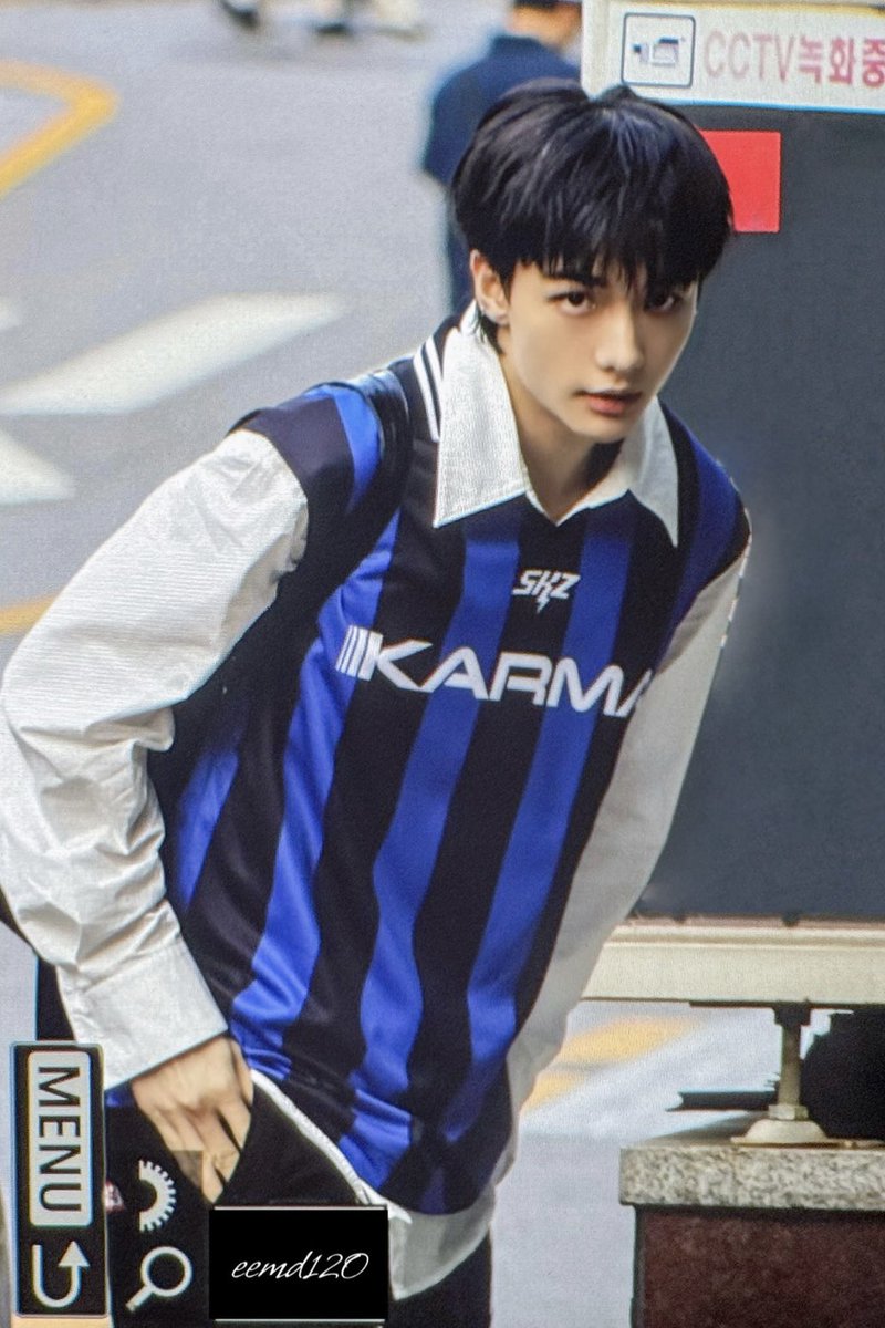 eemd120's tweet photo. 250907
#현진 #Hyunjin
#스트레이키즈 #StrayKids https://t.co/IaI79EBAd0