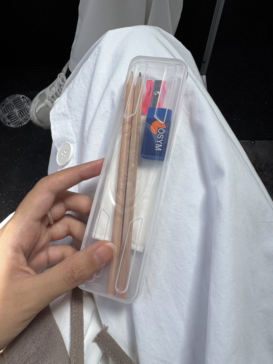 Twitterdaki kpss esprilerini anlamak için sınava girdim