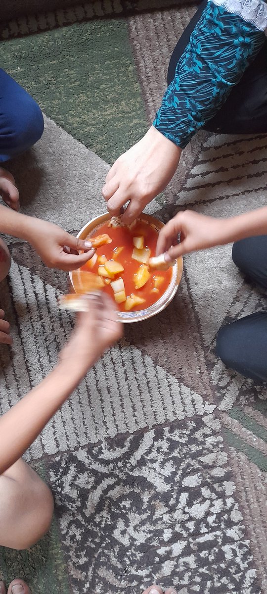 Doaa2706's tweet image. This is my baby&apos;s 24-hour food that comes from the tekke.
#Help_me
#Save_my_children