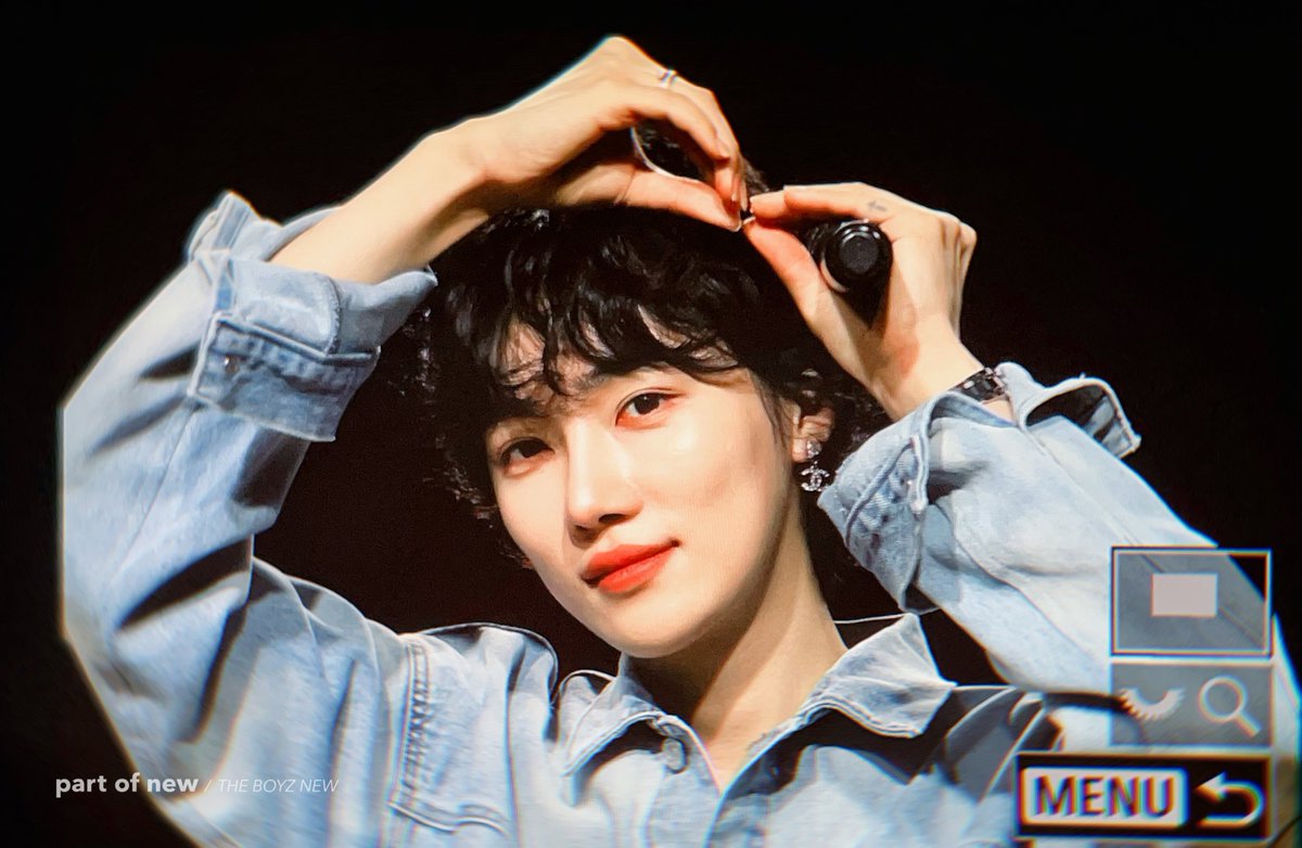 partof_new's tweet photo. 250907 귀엽따파마차니➰
#뉴 #최찬희 #더보이즈 #THEBOYZ #NEW https://t.co/UNdkuiSICg