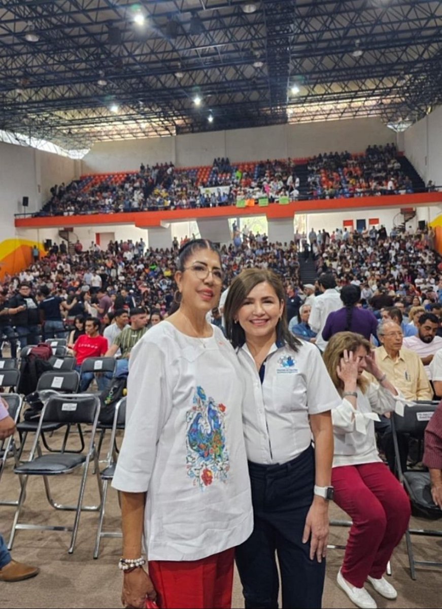 ¡Feliz cumpleaños a la Dra. Viridiana Hernández León, primera rectora en la historia de la UAEM!