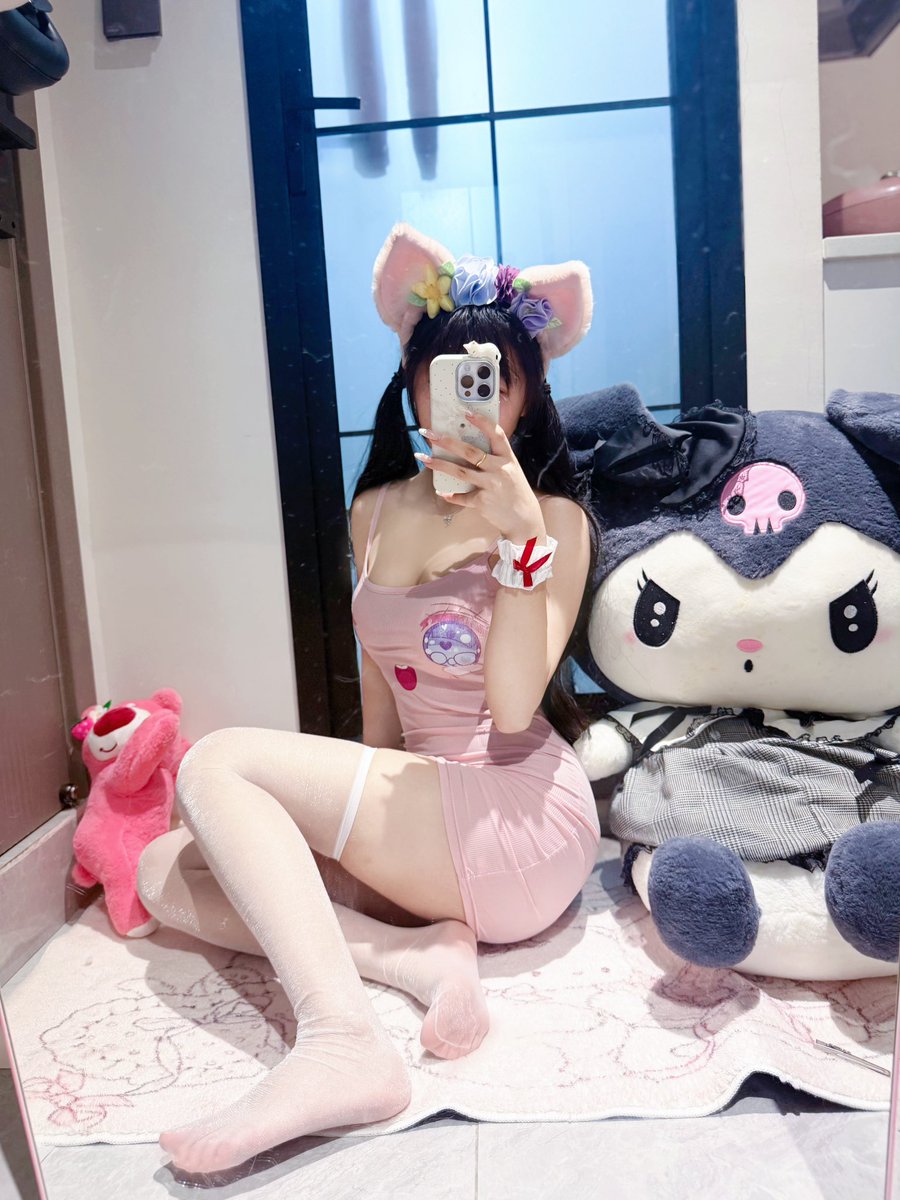 susu34D's tweet photo. 大家好呀  第一玩推  大家有什么想看的可以留言哦  #福利姬 #南京 https://t.co/ZUszSVgFS2
