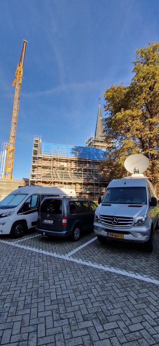 Adtesters's tweet photo. Our high powered (>70 dBW EIRP) HD redundant 2+1 DSNG is in Belgium. Live from Lanaken with a church broadcast.
https://t.co/OpzKigdNqO for 2+1 HD SNG uplinks in Europe.
1080i, 1080P, HEVC, 16APSK and BISS-CA and DVBS2X.
#HOL322 #Ekeren https://t.co/mepN5saYwa