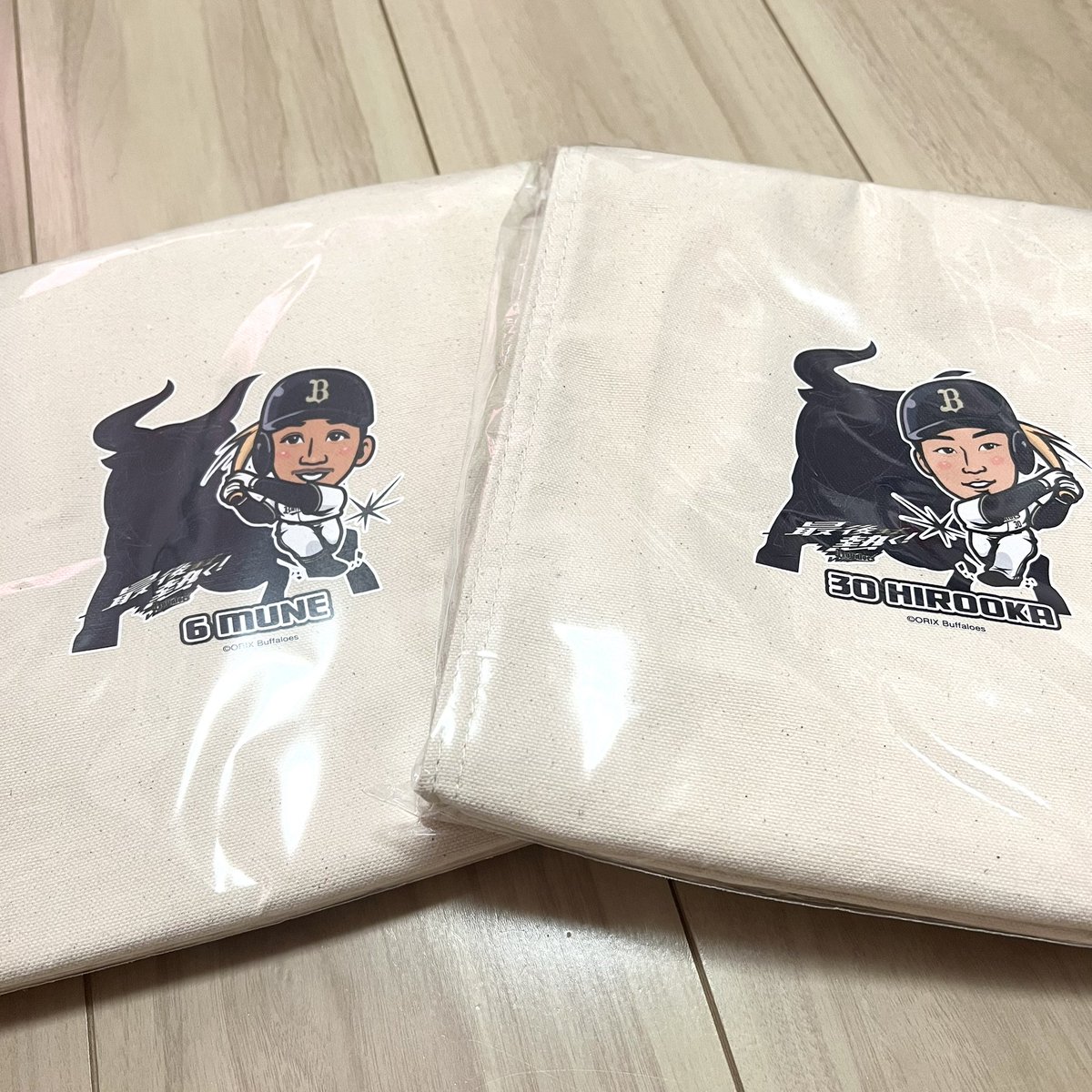 x0895_m's tweet photo. オリックス交換

【譲】
下記画像

【求】
定価 12.7.4.31

9/15.16.25現地か郵送でのお取引
検索からでもお声かけください。

 #オリックス交換  #オリックス譲  #オリックス求 https://t.co/g9iiHiSDKA