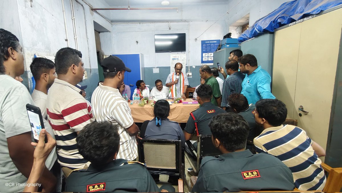 inttucwb1's tweet image. INTTUC অনুমোদিত অল বেঙ্গল সিকিউরিটি এন্ড অ্যালায়েড ওয়ার্কমেন ইউনিয়নের বারাসাত জেলা হাসপাতাল ইউনিটের উদ্যোগে বারাসাত জেলা হাসপাতালে ইউনিয়ন নথিভুক্ত করণের সভা অনুষ্ঠিত হল।

@MamataOfficial @abhishekaitc @AITCofficial @RitabrataBanerj @tapas_dasg90727