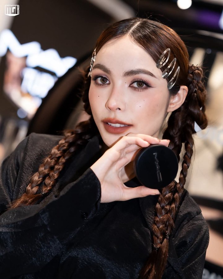 cₐₘₚₐᵢ✨️โอบกอดชาล็อต (@campai_) on Twitter photo Charlotte x M·A·C Cosmetics 🖤✨️
#MACCosmeticsThailand
#MACLipStyling #MACSTUDIOFIX
<a href="/MACCosmeticsTH/">M·A·C Cosmetics Thaliand</a> <a href="/itscharlotty/">Charlotte Austin</a>
#ชาล็อตออสติน #CharlotteAustin Charlotte x M·A·C Cosmetics 🖤✨️
#MACCosmeticsThailand
#MACLipStyling #MACSTUDIOFIX
<a href="/MACCosmeticsTH/">M·A·C Cosmetics Thaliand</a> <a href="/itscharlotty/">Charlotte Austin</a>
#ชาล็อตออสติน #CharlotteAustin