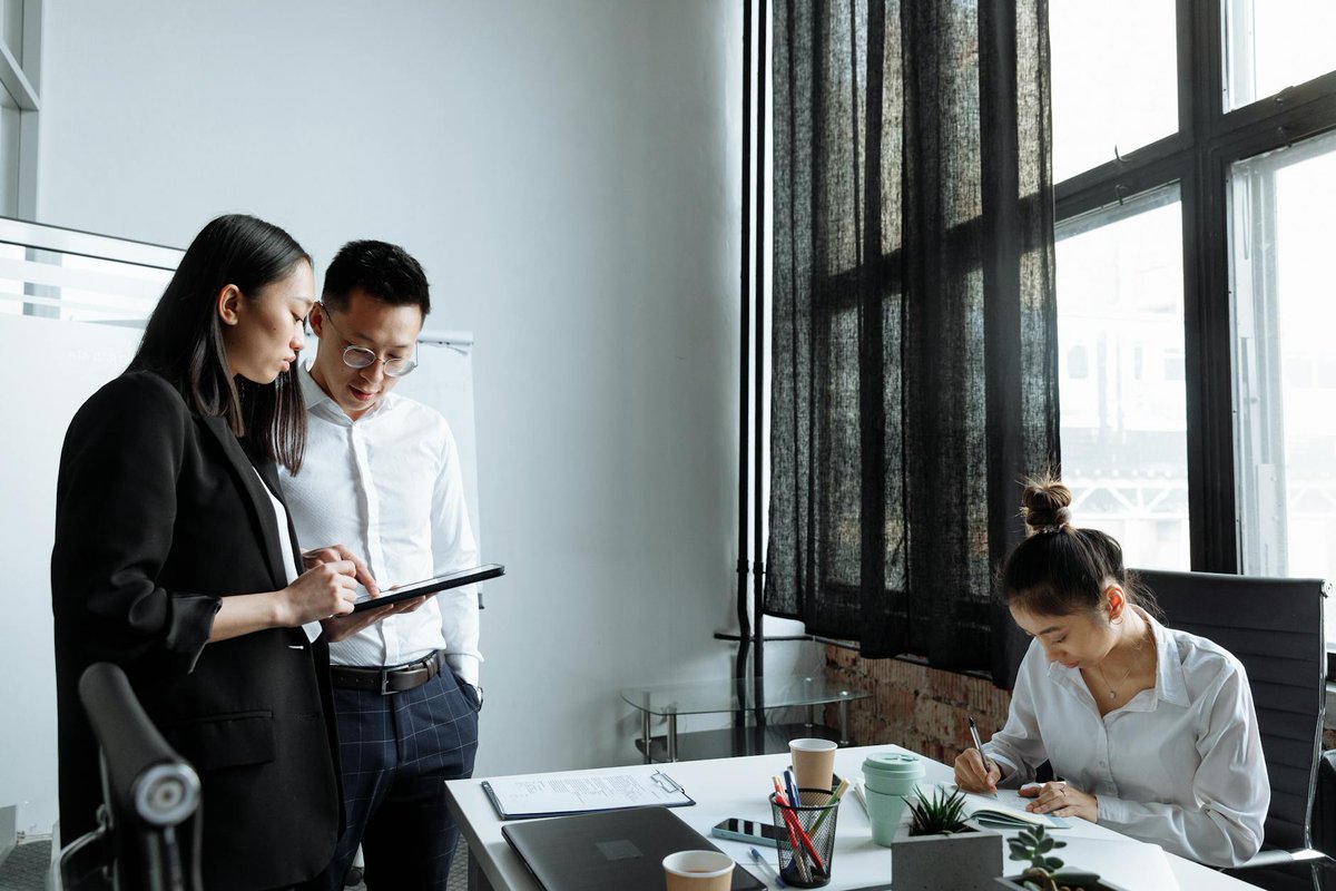 Melanie95383376's tweet image. Exciting times for #DecentralizedOracles!��Integrating secure, real-time data feeds into enterprise solutions is transforming industries. Reliable, tamper-proof data is the future!��#Blockchain #EnterpriseTech #Web3