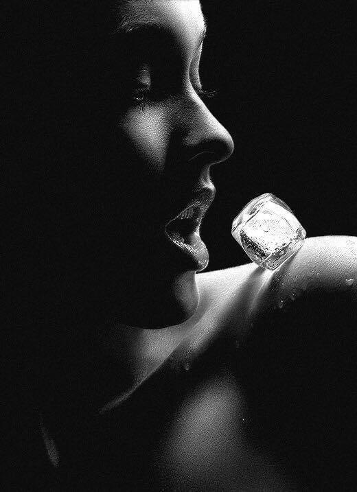 Non ti spaventa il gelido tocco che d'autunno ti scivola addosso nelle prime algide albe... Ti scuote dal torpore, evoca brividi di estiva natura in un cocktail di sensazioni...