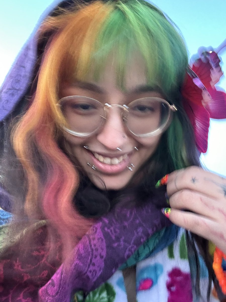 ffayeshuu's tweet photo. imagine you could be talking to me everyday for just a little price , like the duality of me is insane #findom https://t.co/kMHpox2aVs