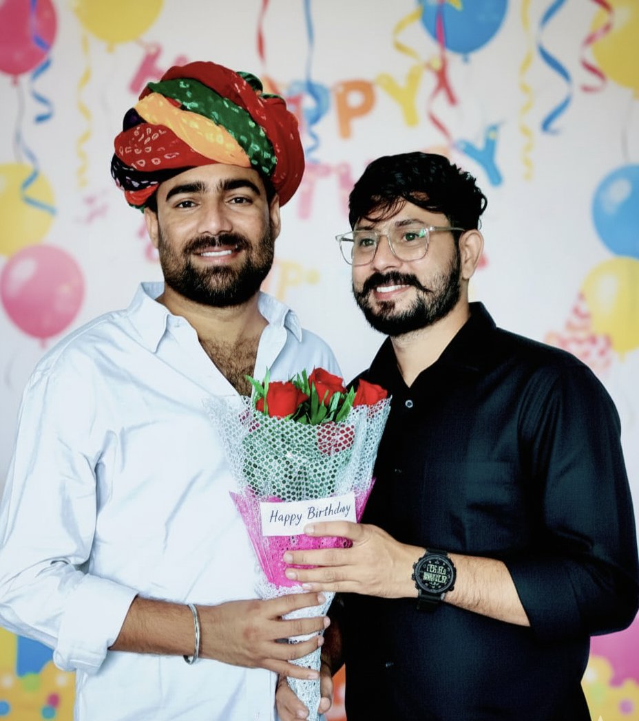 जन्मदिन की हार्दिक शुभकामनाएँ ✨
युवा शक्ति की बुलंद आवाज़, संघर्षशील नेतृत्व के धनी, बड़े भाई <a href="/VinodJakharIN/">VINOD JAKHAR</a> जी को जन्मदिन की ढेरों बधाइयाँ। 🌹
आपका विज़न युवाओं के लिए सदैव प्रेरणास्रोत रहेगा। 💐

#HappyBirthday #VinodJakhar #NSUI #YouthIcon
