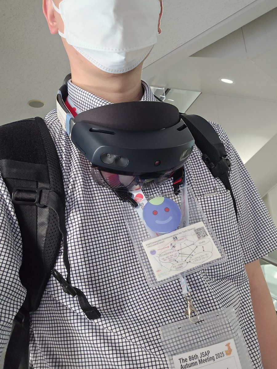 jun_mh4g's tweet image. よろしくお願いします(&apos;ω&apos;)
ナノテク関連をうろうろ見て回ってる事が多いです。
ツイッターやってる人は缶バッジを見かけたら話しかけてみてくださいm(_ _)m
今回は公式のXR関連企画もVR活用関連講演も激減(明日ポスター1件かな)でアウェー感がすさまじいです(&apos;ω&apos;)
#応用物理学会 #InCommComm