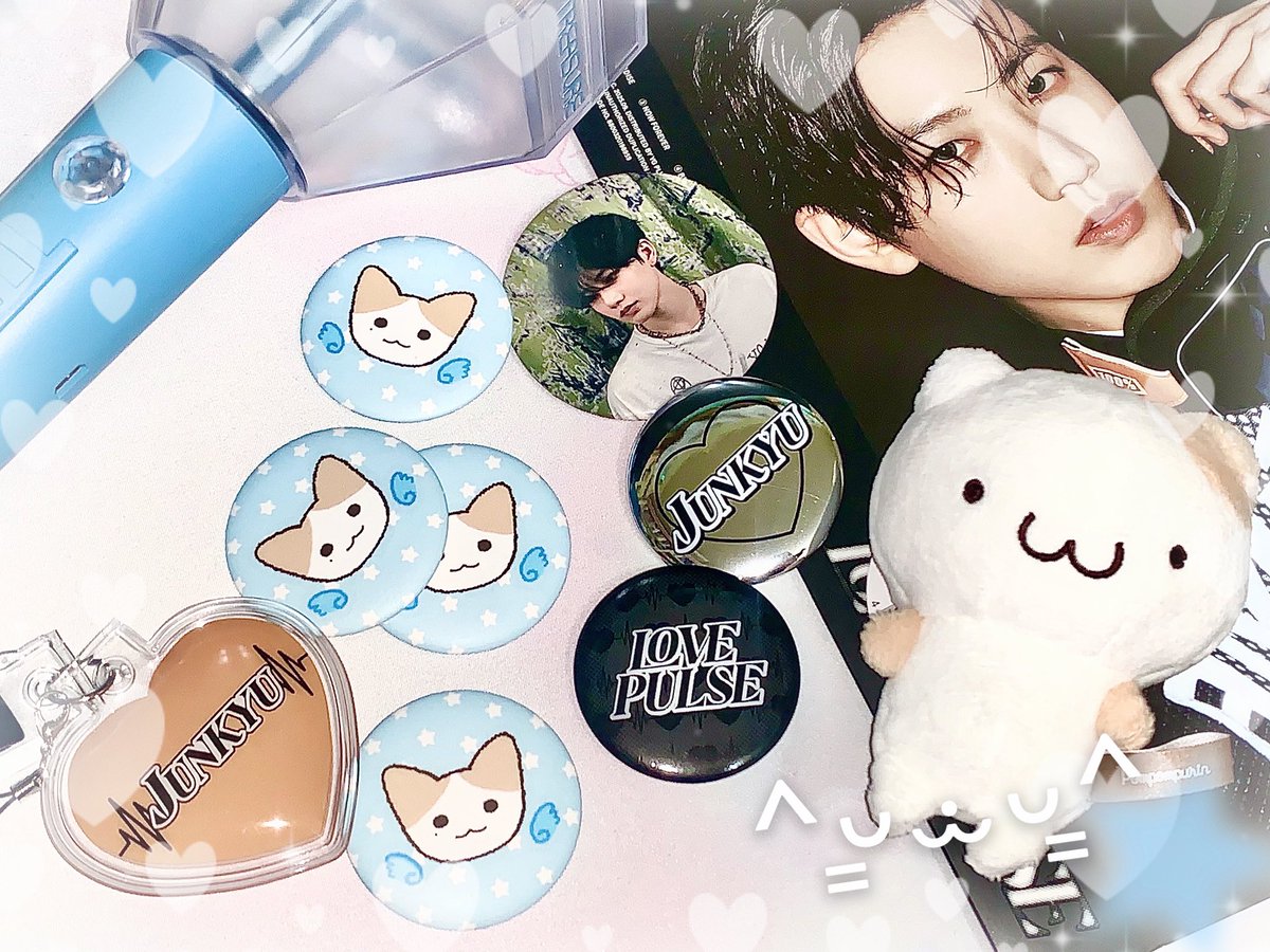 angel_kyu_'s tweet photo. 헤피 #준규 데이 ₍˄•༝•˄₎◞✩︎

준규 생일기념 나눔 이벤트를 진행합니다  ♪

#RT 해주신 분들 중 추첨을 통해 1분께
치뀨냥 캔뱃지 + 기타피크 키링을 드립니다 ! https://t.co/p2HTs2vTXJ