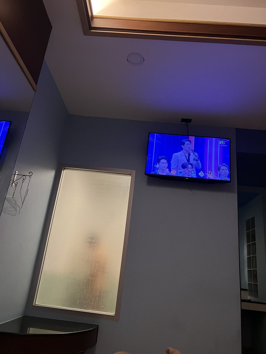 XsideCouple tweet media