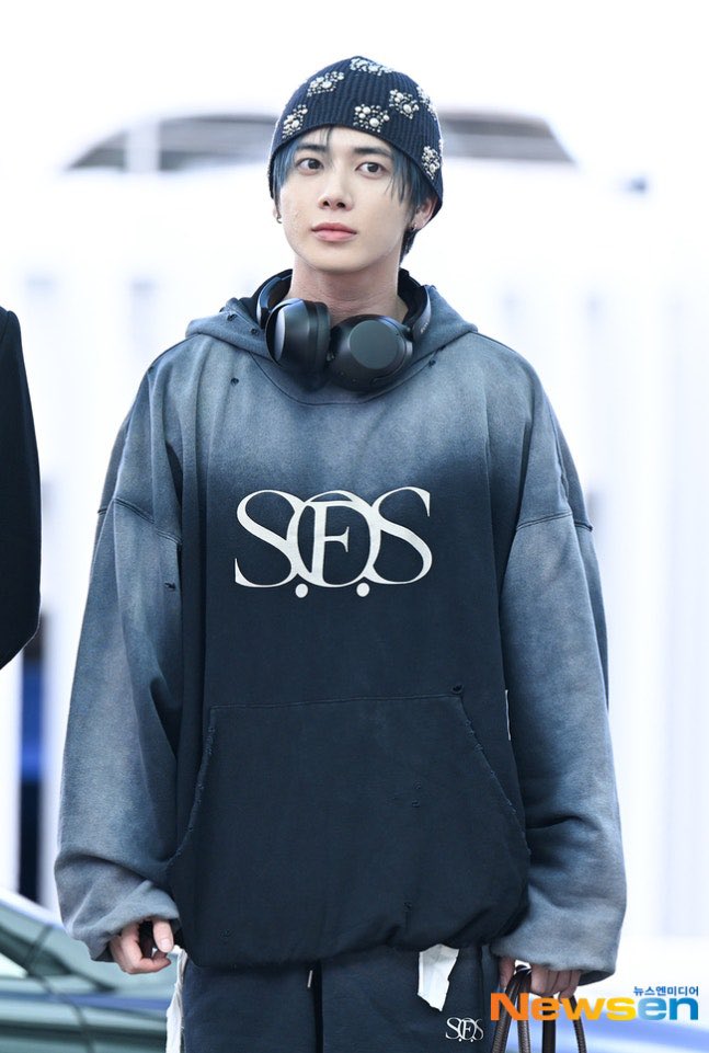 250907 txt airport departure (for tour in US) 🛫 

#taehyun #태현