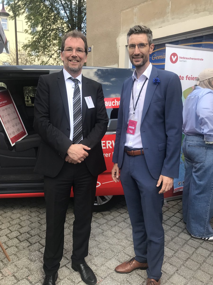Was für ein schöner #TdS2025 lieber Oberbürgermeister Kretschmar im wunderschönen #Sebnitz !

Großartige Organisation, ein Riesendankschön an Sie und Ihr Team!
