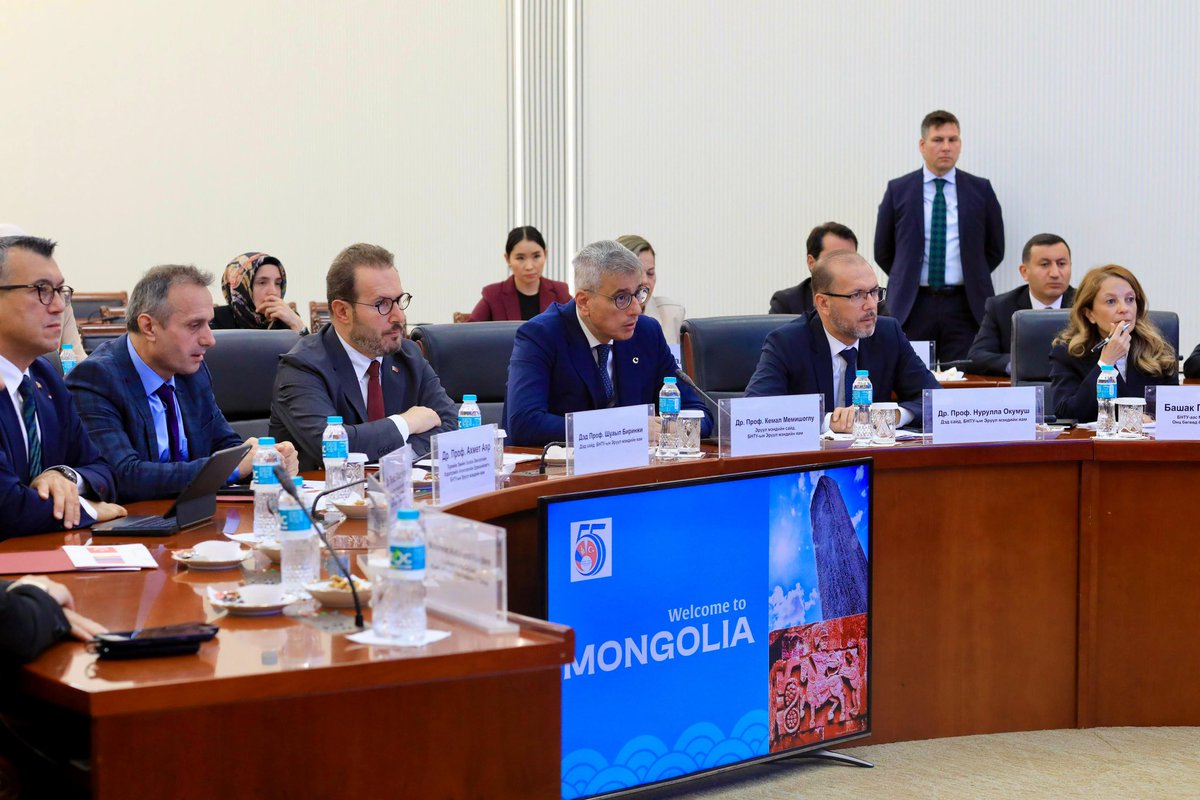Moğolistan Sağlık Bakanı Sayın Chinburen Jigjidsuren ve beraberindeki Moğolistan heyeti ile Moğolistan Dışişleri Bakanlığında bir araya geldik. “Moğolistan Sağlık Sistemi Sunumu”nu dinleyerek sağlık alanındaki iş birliği olanaklarımızı istişare ettik. 

✅ Büyük ölçekli bir