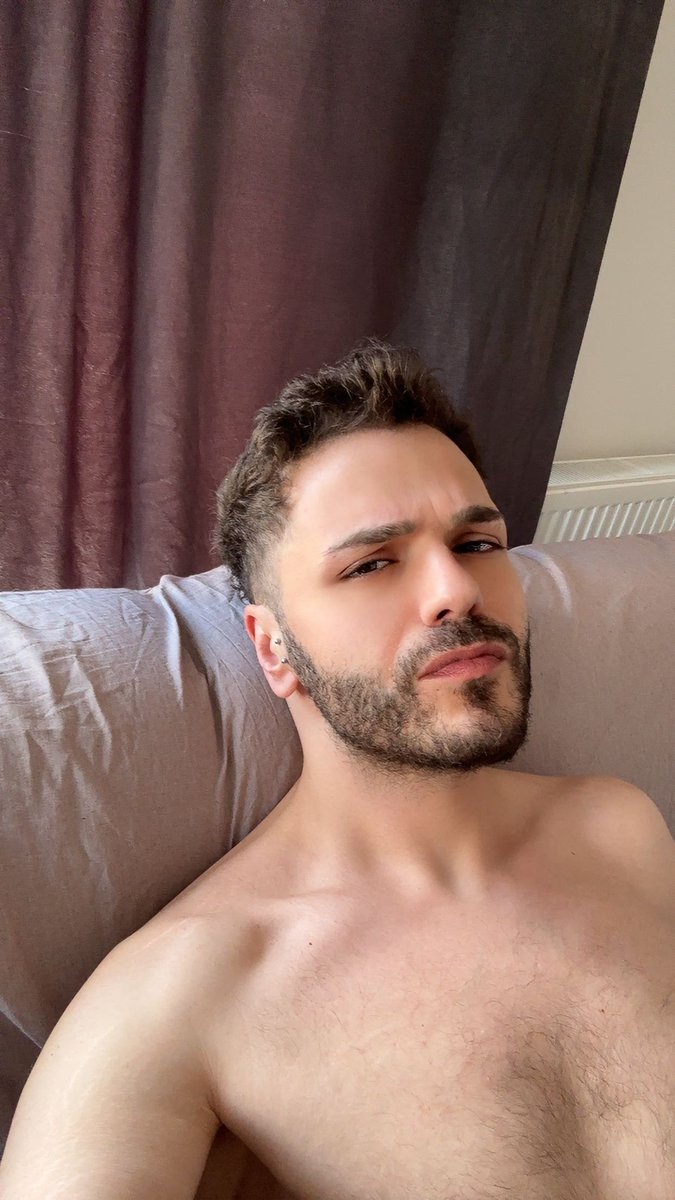 Uzan yanıma , dinlen 
Düşmanlığın anlamı yok