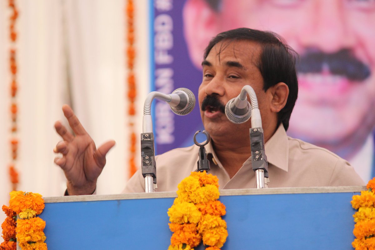 उत्तरप्रदेश

अशोक सिद्धार्थ ने माफी मांगकर घर वापसी की । बसपा प्रमुख मायावती ने माफी स्वीकार की ।

#BahujanSamajParty #politics