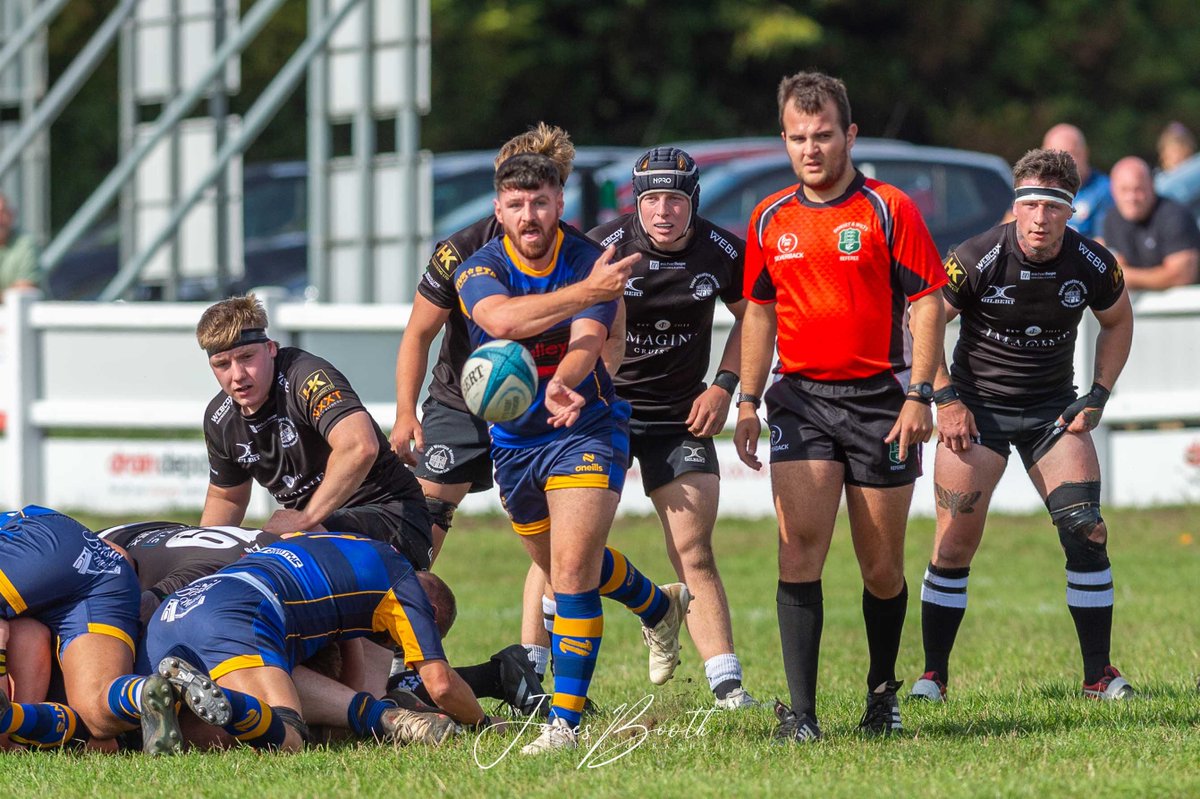 while you're waiting for me to get the website up-to-date why not grab a cuppa and drink in yesterday's opening REGIONAL RUGBY #results? southwestsportsnews.com/rugby/fixtures… #supportinglocal #grassroots #SouthWestRugby #SWrugby @SWSportsNews since 2008
📷🏉 ©️ &amp; courtesy <a href="/JamesBoothPhoto/">James Booth Photography</a>