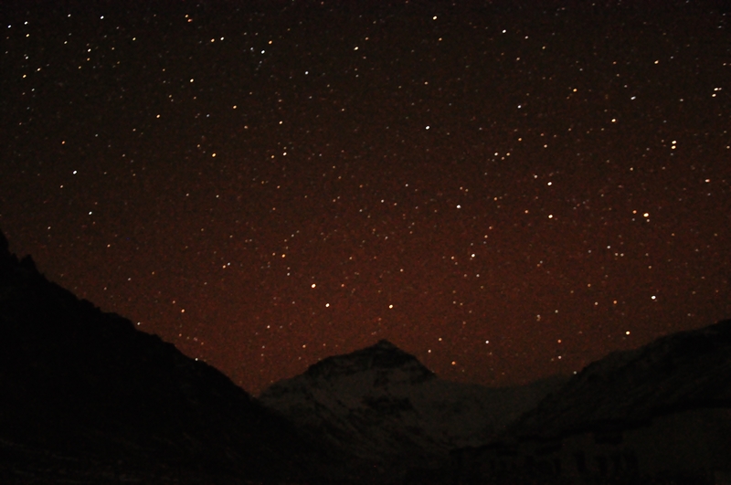 ChinaExpedition's tweet image. 🌌 Touch the sky at Everest Base Camp!  
⛺ Sleep under a blanket of stars near the world&apos;s highest peak.  
📸 Capture the golden sun painting the snow-capped summit.  
🧗 Feel the ultimate adventure thrill at 5,364m!    
#Qomolangma #Tibet
chinaexpeditiontours.com/city-tours/tib…