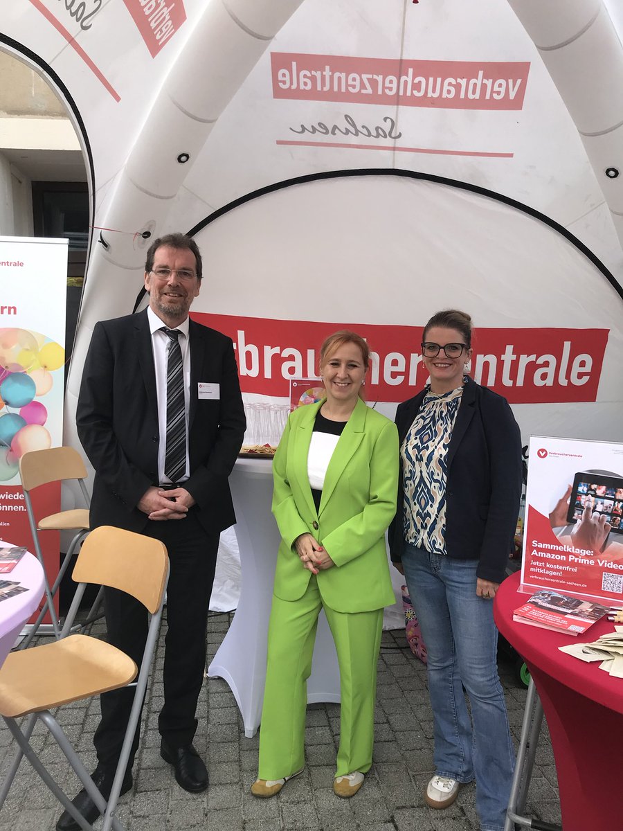 Anlässlich des #TdS2025 besuchten und die #Fraktionsvorsitzende der ⁦<a href="/LINKE_LTSachsen/">Linksfraktion Sachsen</a>⁩ Susanne Schaper und der ⁦<a href="/SaxGruen/">GrüneFraktionSachsen</a>⁩ Franziska Schubert in #Sebnitz

Danke für das schöne Gespräch, Eure Unterstützung und Euren Besuch, wir haben uns riesig gefreut.