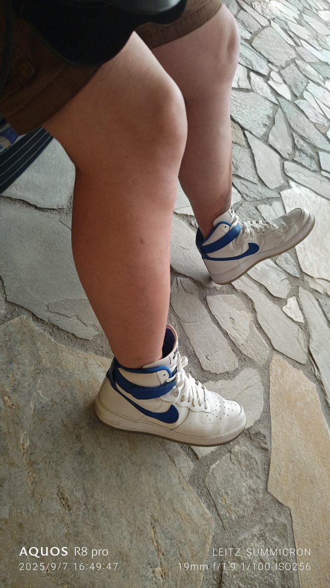 XtX5qUh4OxPjA4q's tweet photo. NIKE Air Forth 1 HIGH

・・・僕は汗っかきデブだから・・・
スニーカーの中がどうなっているかは・・・

お察しください(笑)

#Nike 
#AirForth1 
#AirForth1HIGH https://t.co/qsfidfjttC