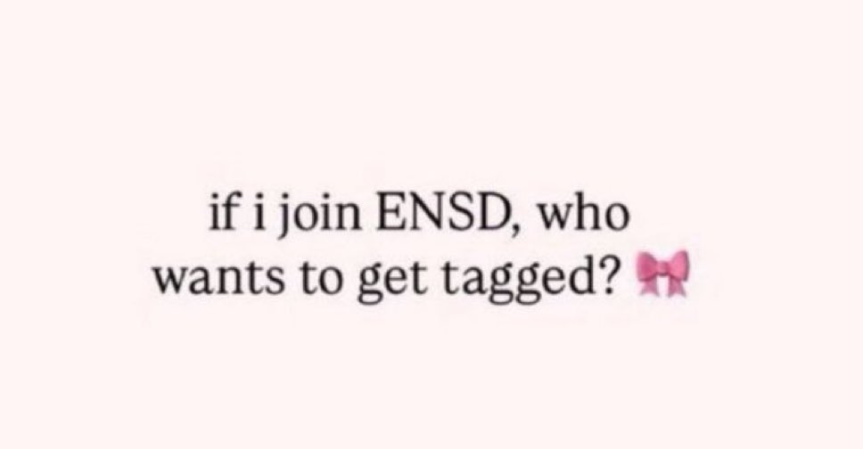 Heeluvv01's tweet photo. Guyss who wants to get tagged? Drop ur @ and feel free to tag me back https://t.co/0cUjs407vD