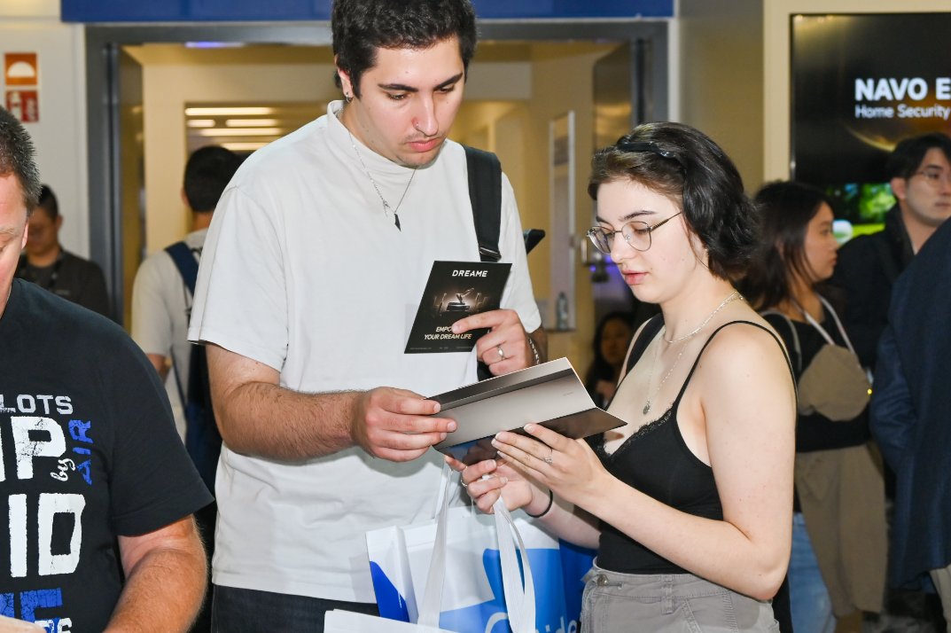 Dreame_Aircon's tweet image. Dreame Air Conditioner has been awarded the Technology Innovation Award for pioneering the world’s first Dual Robotic Arm Natural-Breeze Technology.

It’s a proud recognition of the energy at our booth in Berlin says it all. 

#ifaberlin #dreametech #dreameac #dreamexwind
