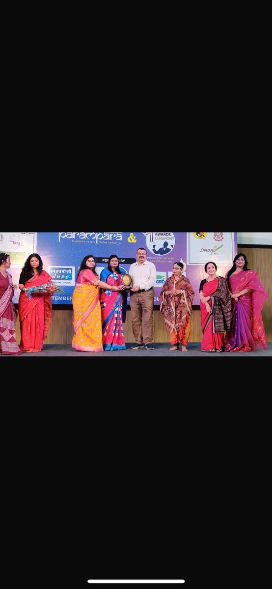 Honoured to receive Guru Shishya Parampara Award in a function at Constitution Club Delhi by Parichay Foundation &amp; PSUs led by Rosalin Patasani. Enjoyed Tribal Arts, Bharat Natyam, Odissi dance by Padmashri Aruna Mohanty, met Prasun Mishra, Sansad TV. Abhilasha Mishra coordinates