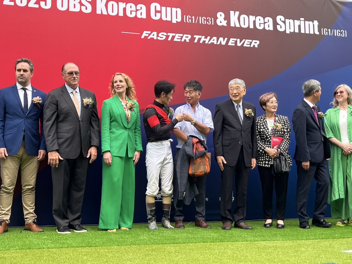 😁🤜🤛😄
#荒山勝徳 調教師
#矢野貴之 騎手 
#ディクテオン 
#TCK