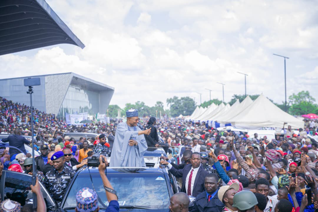 Adamu Hayatuddeen Giwa (@adamuhayatudde1) on Twitter photo Governor <a href="/ubasanius/">Senator Uba Sani</a> on Saturday joined the Maulud Nabiyi celebration at the Murtala Square, Kaduna, where he was received by a huge and jubilant crowd. He commended religious leaders, particularly the Imams and Ulamas, for their continuous efforts in promoting peace and harmony Governor <a href="/ubasanius/">Senator Uba Sani</a> on Saturday joined the Maulud Nabiyi celebration at the Murtala Square, Kaduna, where he was received by a huge and jubilant crowd. He commended religious leaders, particularly the Imams and Ulamas, for their continuous efforts in promoting peace and harmony
