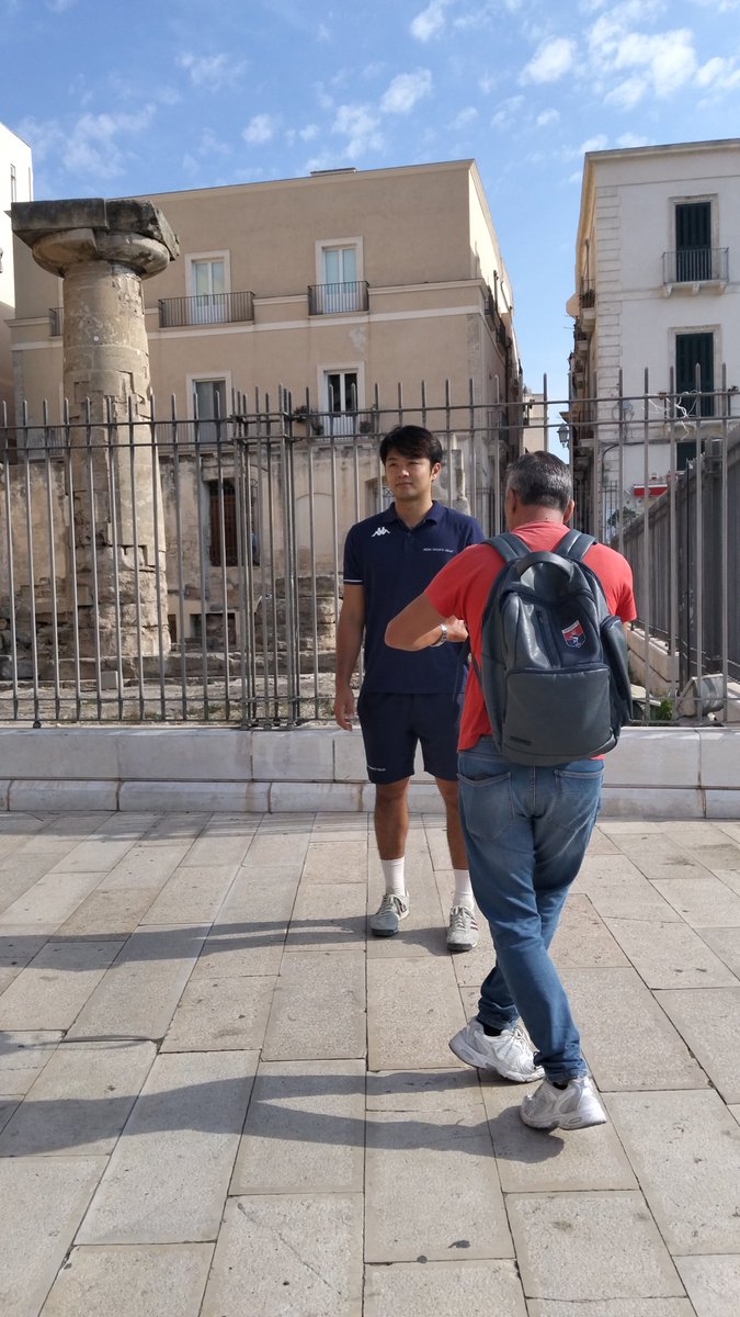 PrismaTaranto's tweet photo. AVVISTATI!👀
3 rossoblù a passeggio per la città! ❤️💙

#TarantoPowerExperience https://t.co/g7x08lfNXn