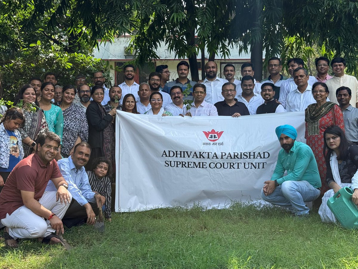 On the occasion of the 34th Foundation Day of Adhivakta Parishad, Supreme Court Unit of Adhivakta Parishad organized a tree plantation drive in which 29 saplings and 5 full-grown trees were planted, carrying the message of “Clean Environment, Green Environment”.